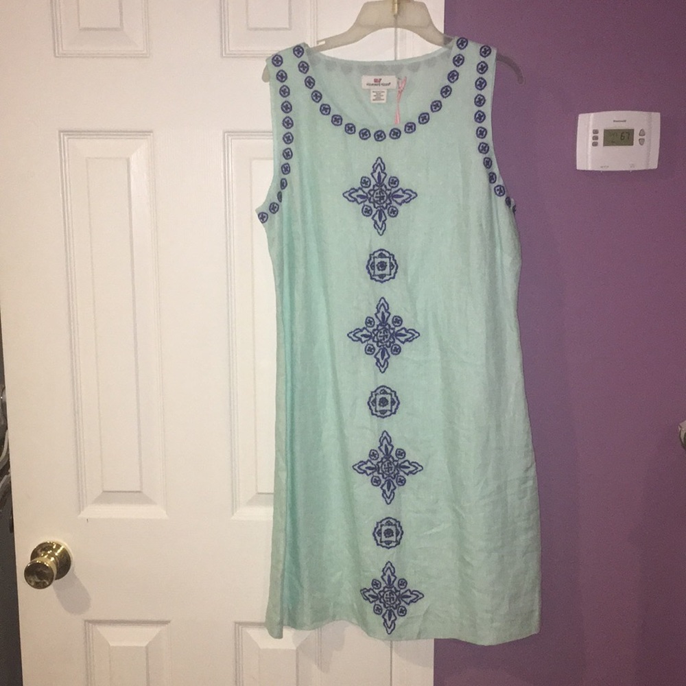 Vineyard vines dress